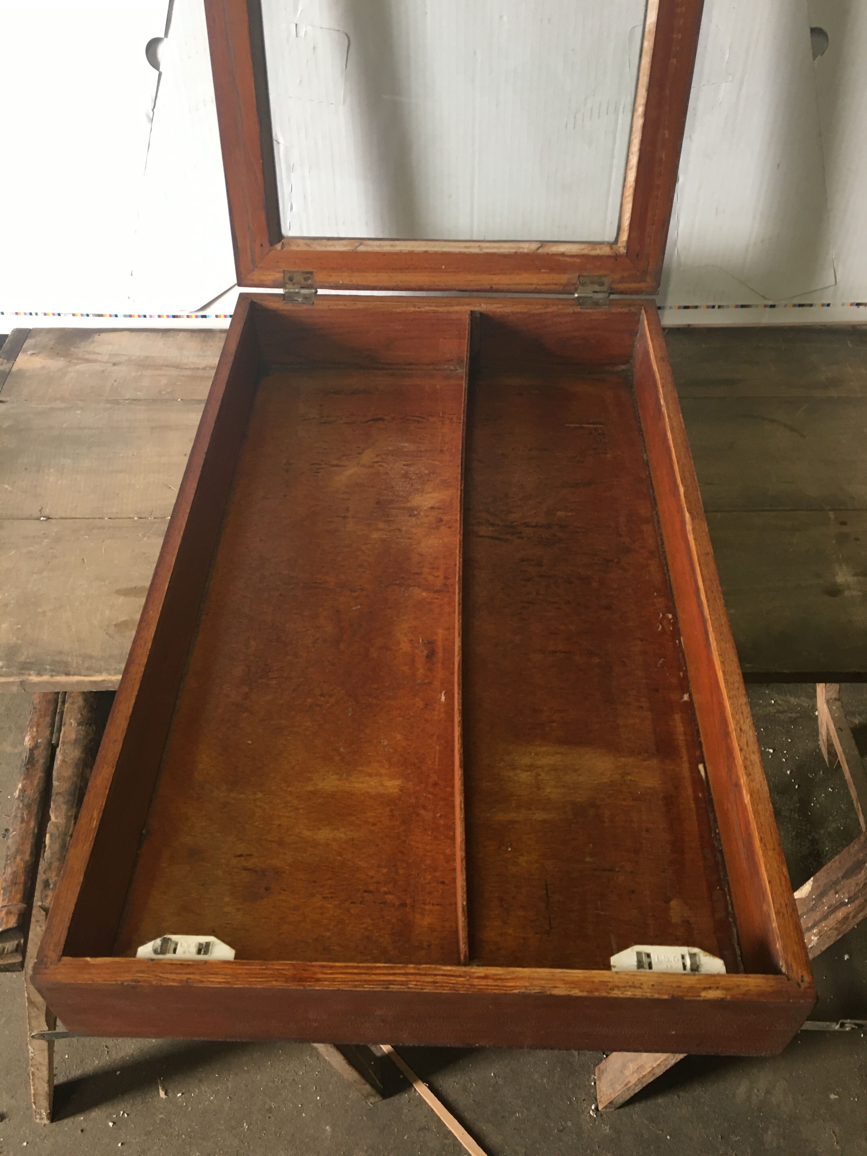 Small shop window oak 50s