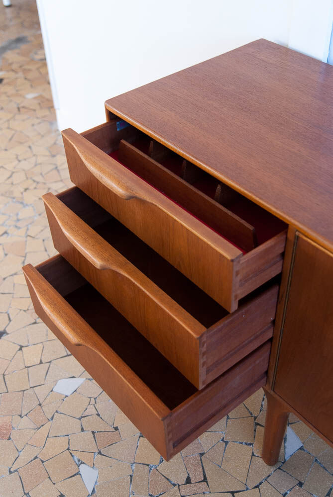 McIntosh Dunvegan sideboard 201cm