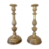 Paire de chandeliers en laiton ciselé