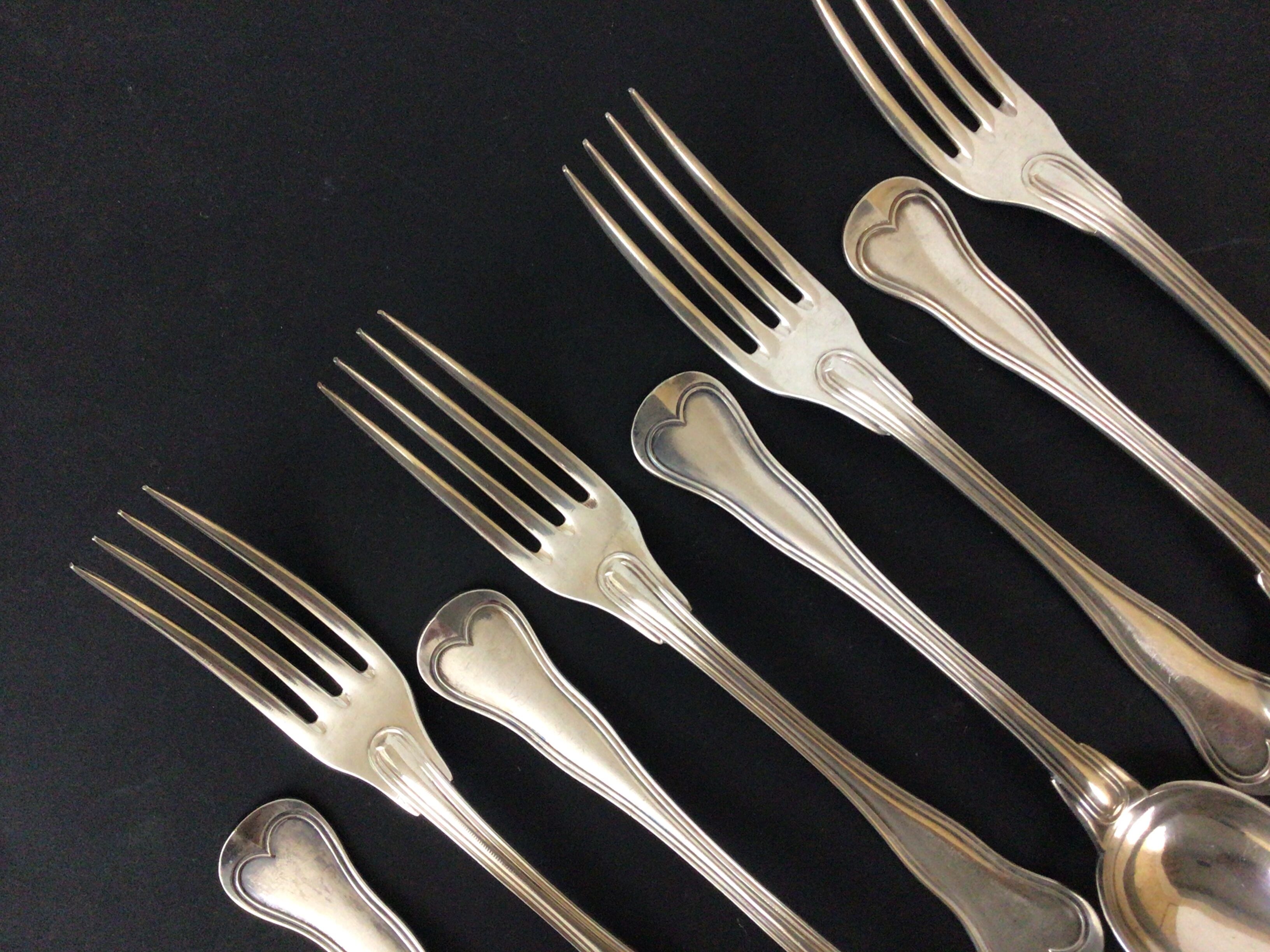 8 cutlery goldsmiths Christofle model with net