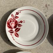 Set of 4 plates Sylvain Moulins des Loups burgundy rose decoration
