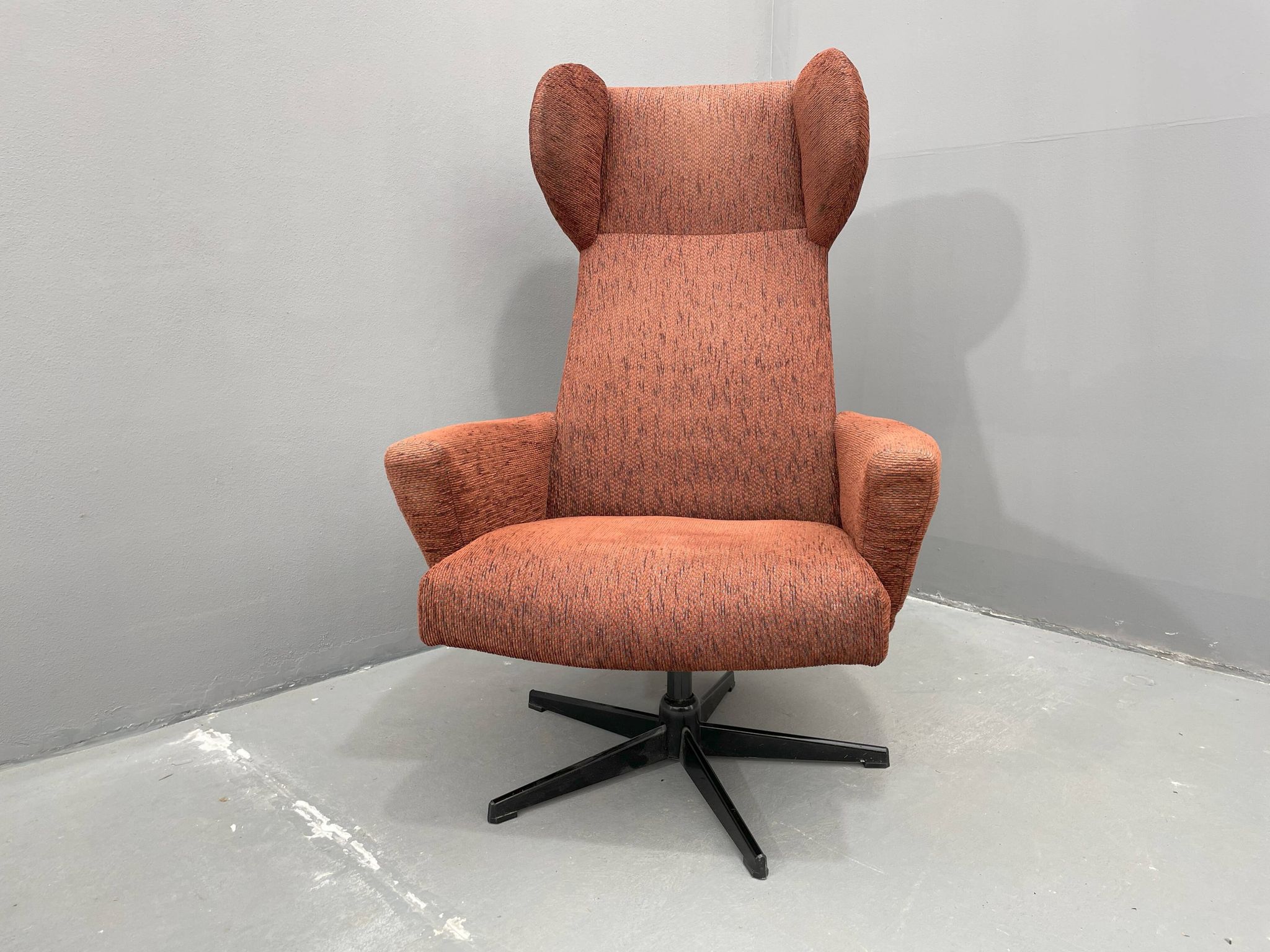 Swivel armchair from Eastern Europe by Drevotvar, Czechoslovakia, 1970s.