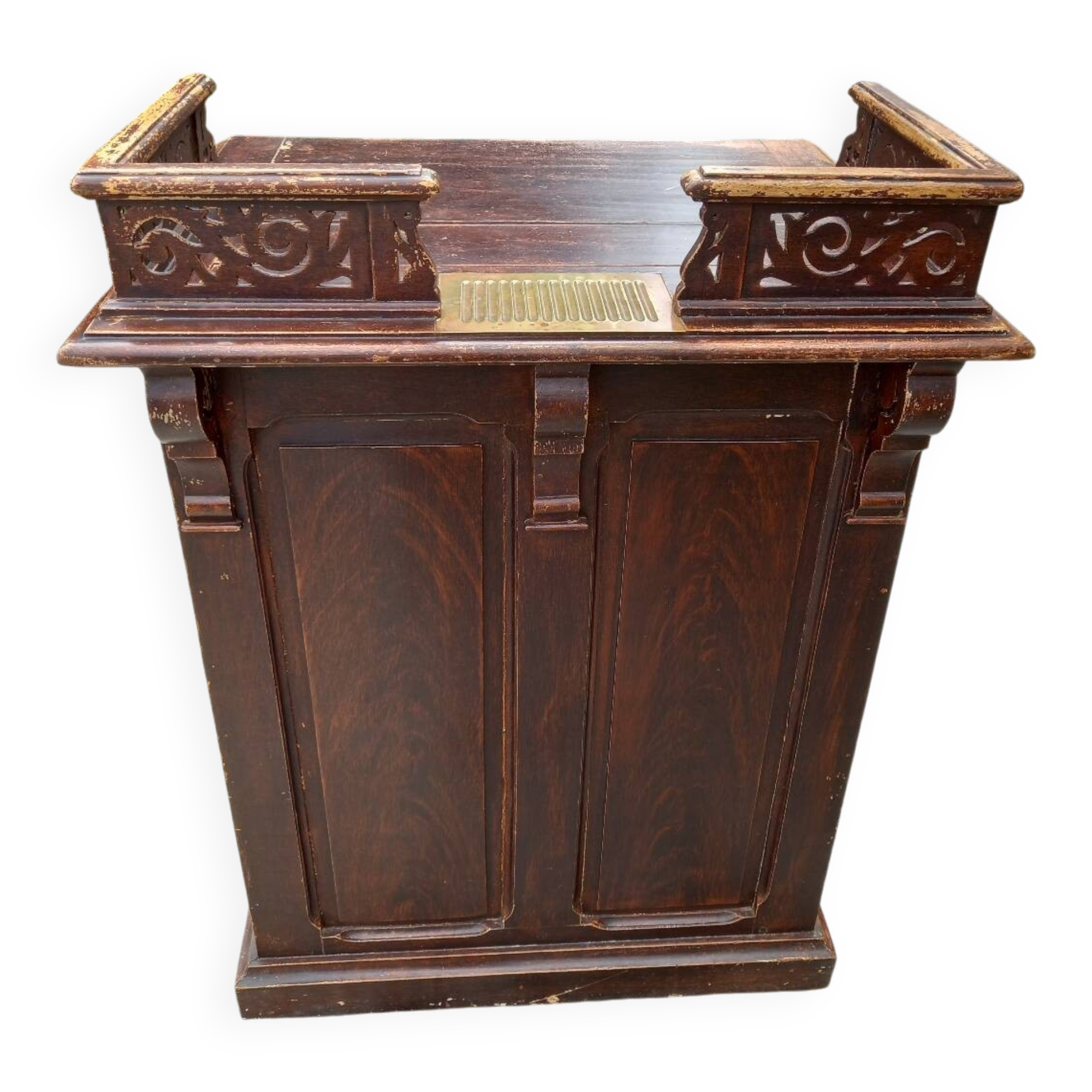 Former reception desk from the 1920s