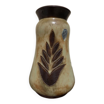 Flamed stoneware vase decorated with leaves