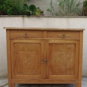 Art Deco buffet in natural wood, authentic charm.