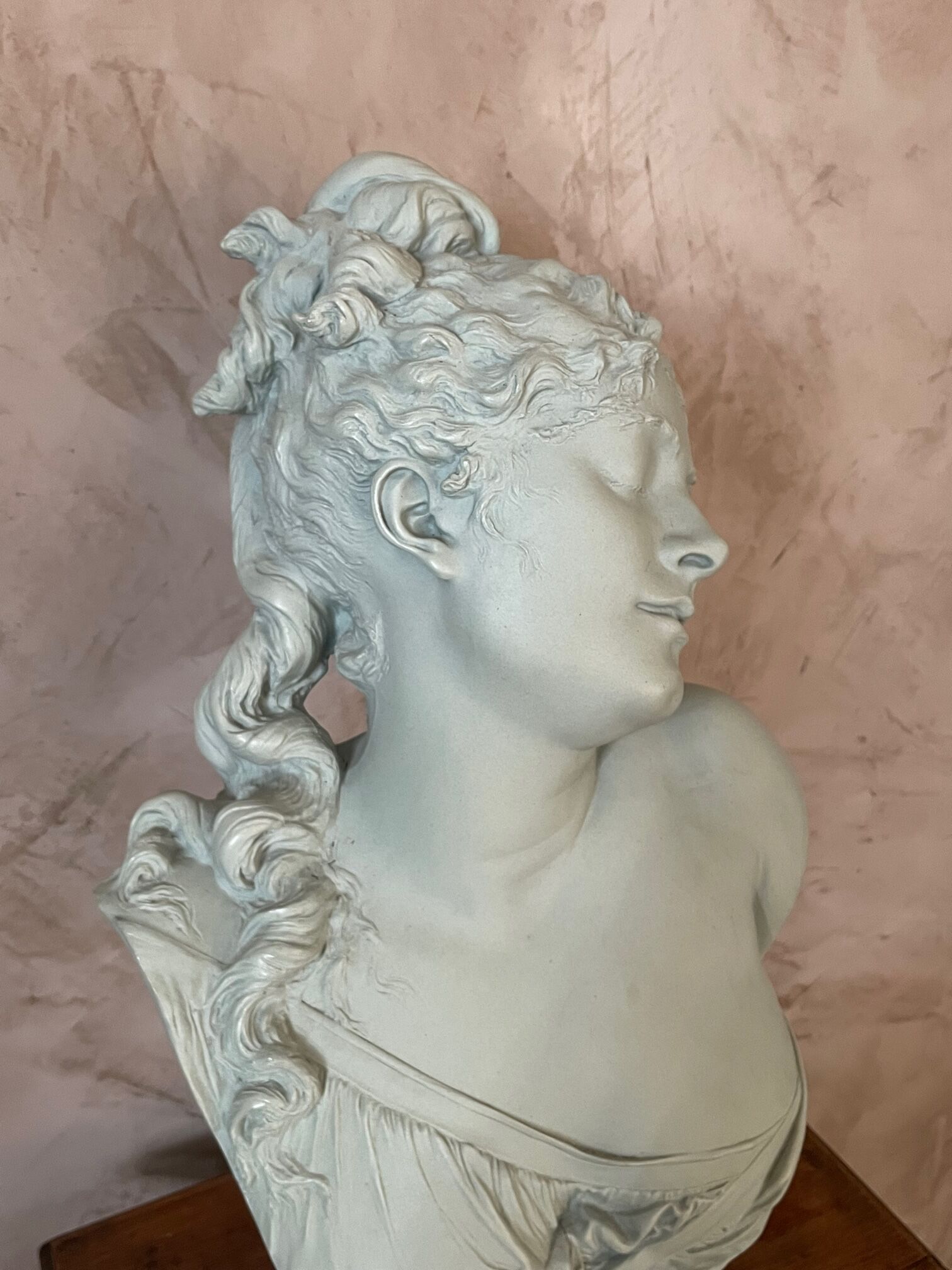 Bust Carrier-belleuse