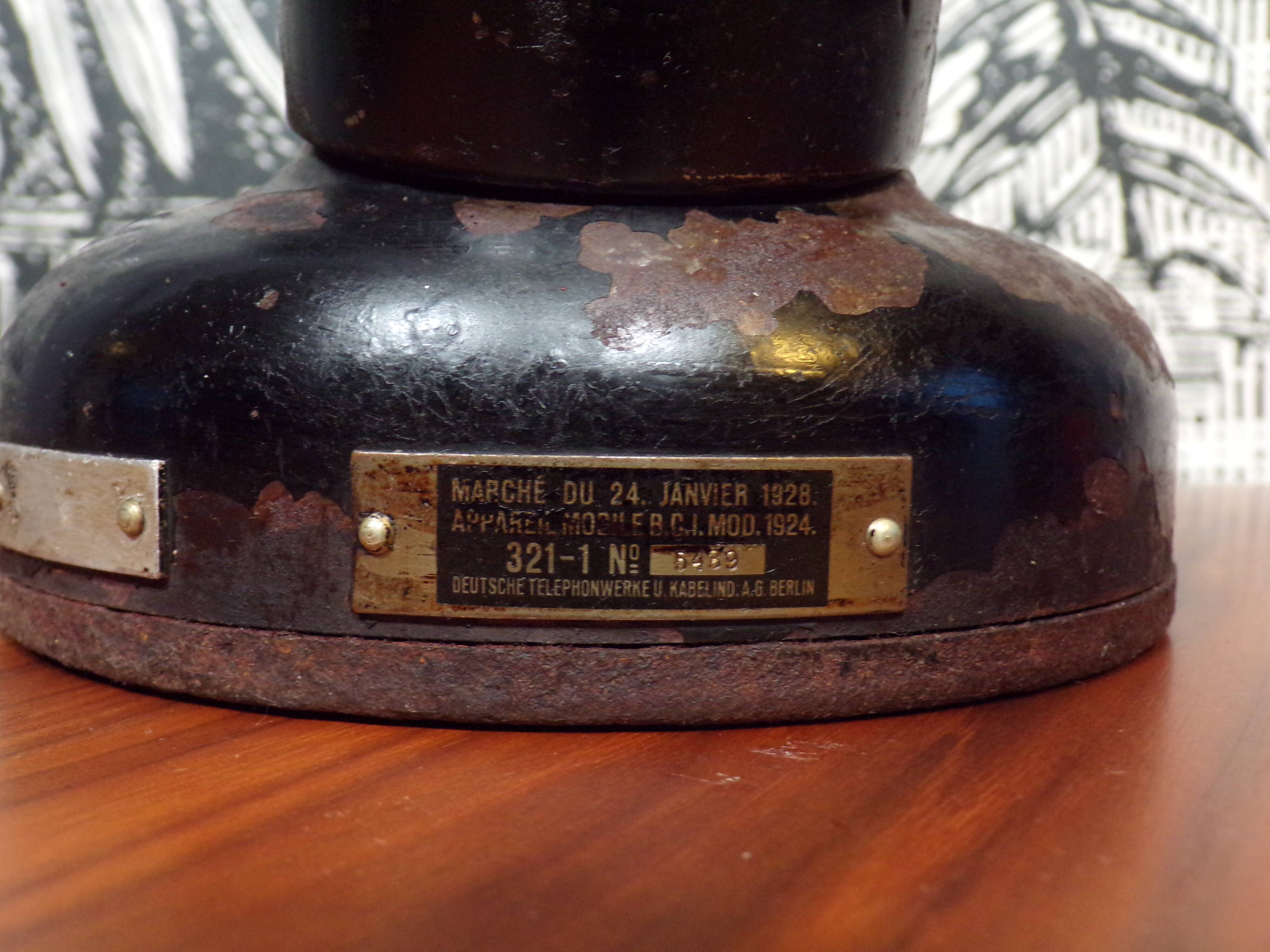 1930 column telephone