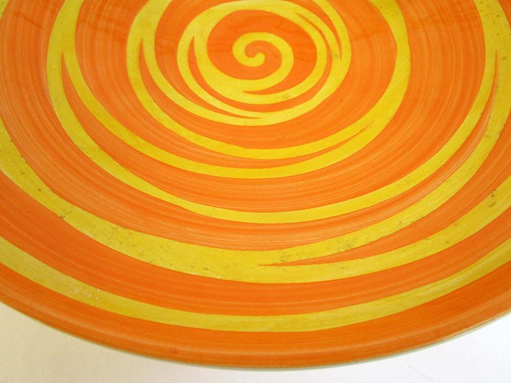 Standing fruit cup