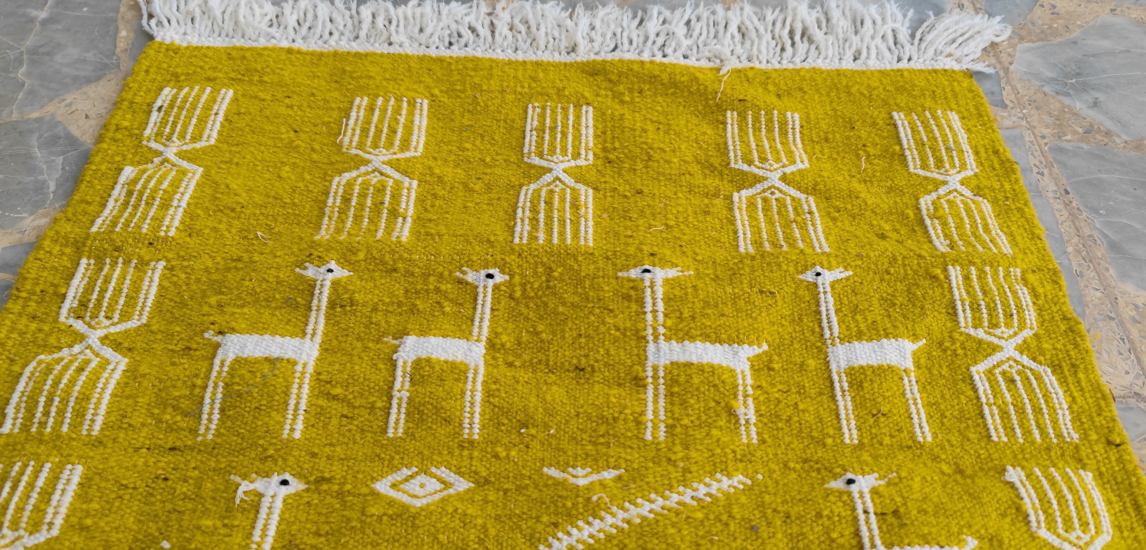 Hand-woven yellow and white kilim rug in natural wool