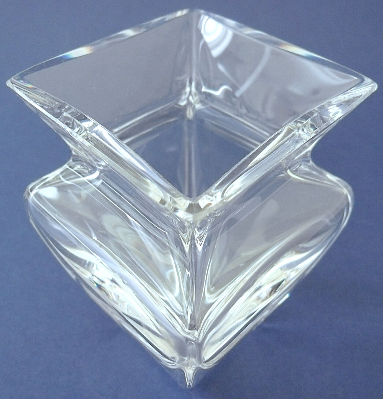 Small vase of square section in colorless crystal