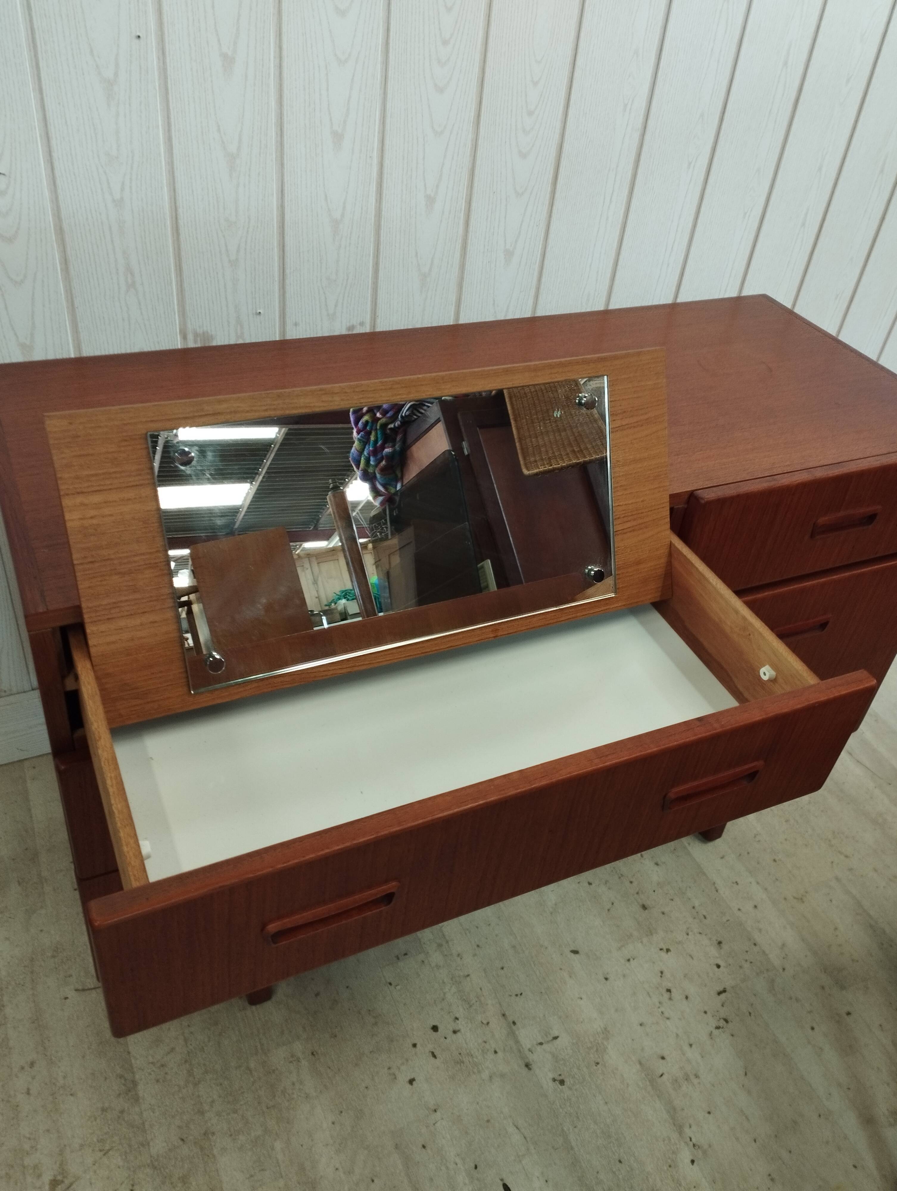 Commode scandinave en teck