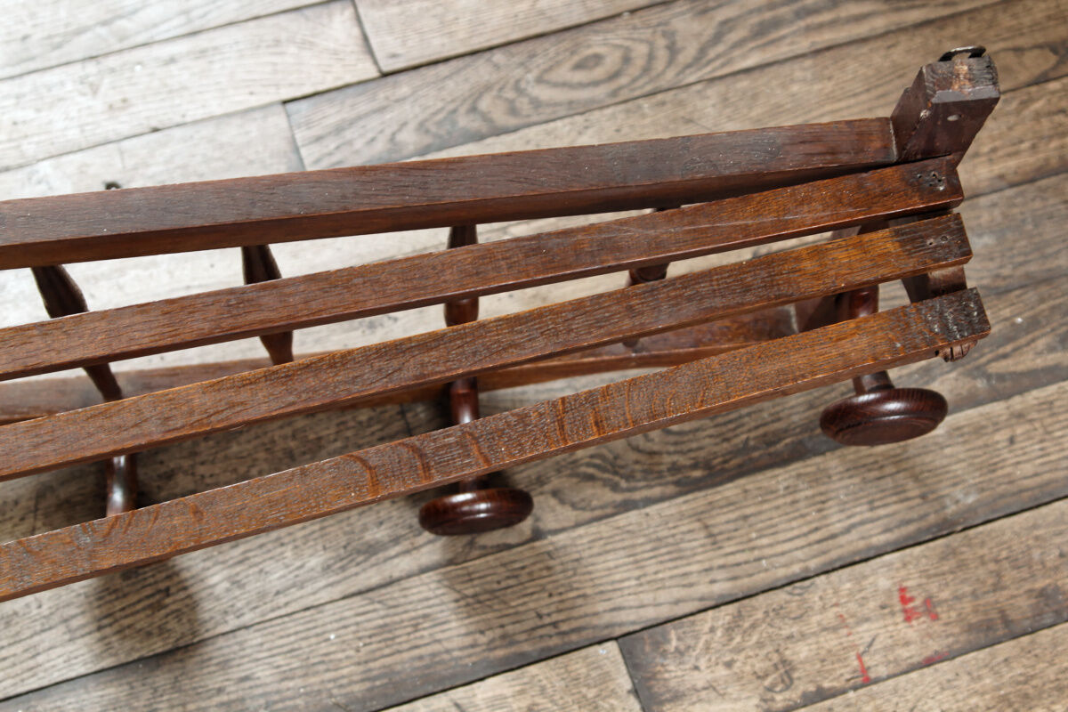 Portemanteau mural vintage en bois brut