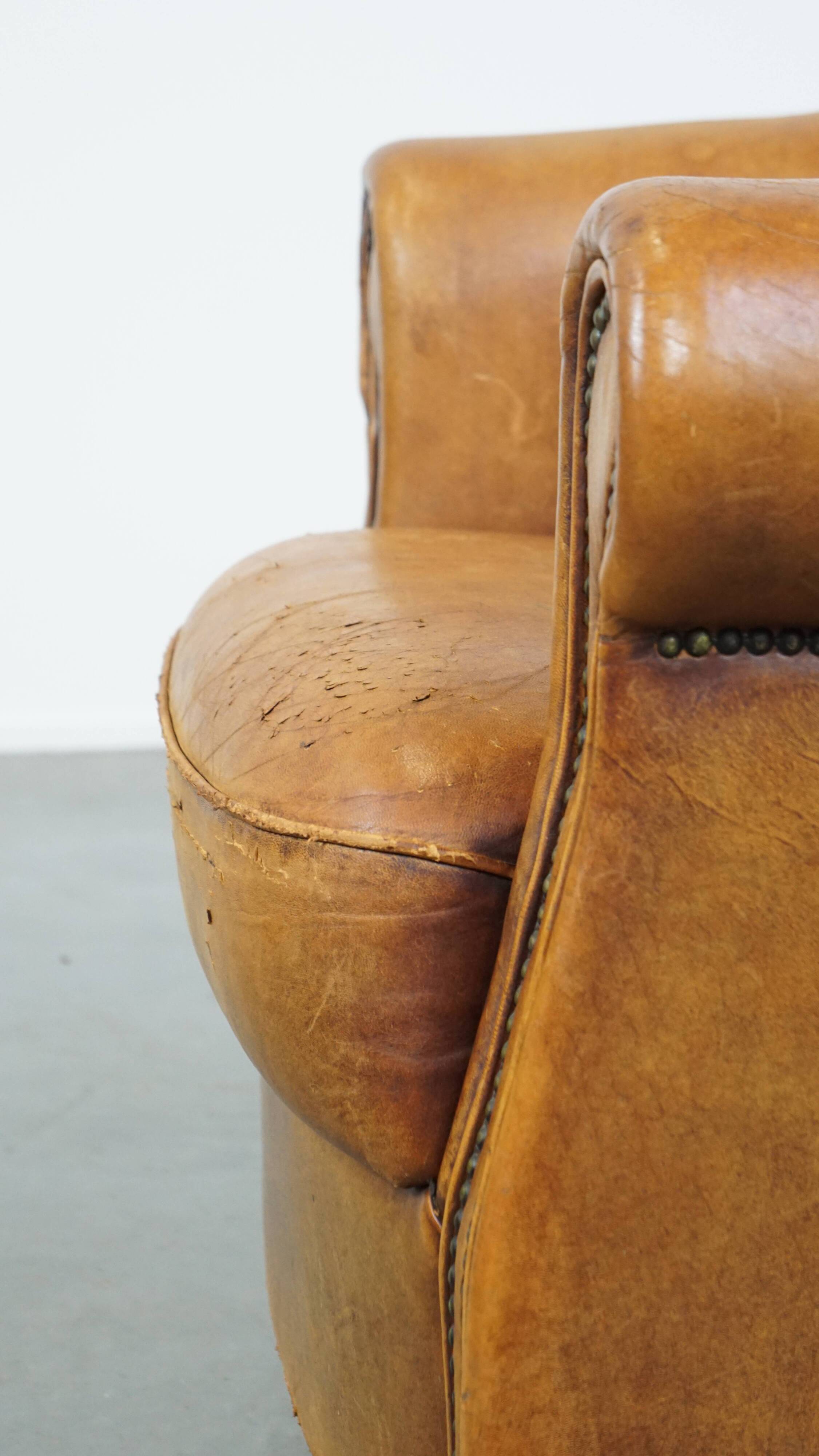 Fauteuil club vintage en cuir de mouton cognac clair