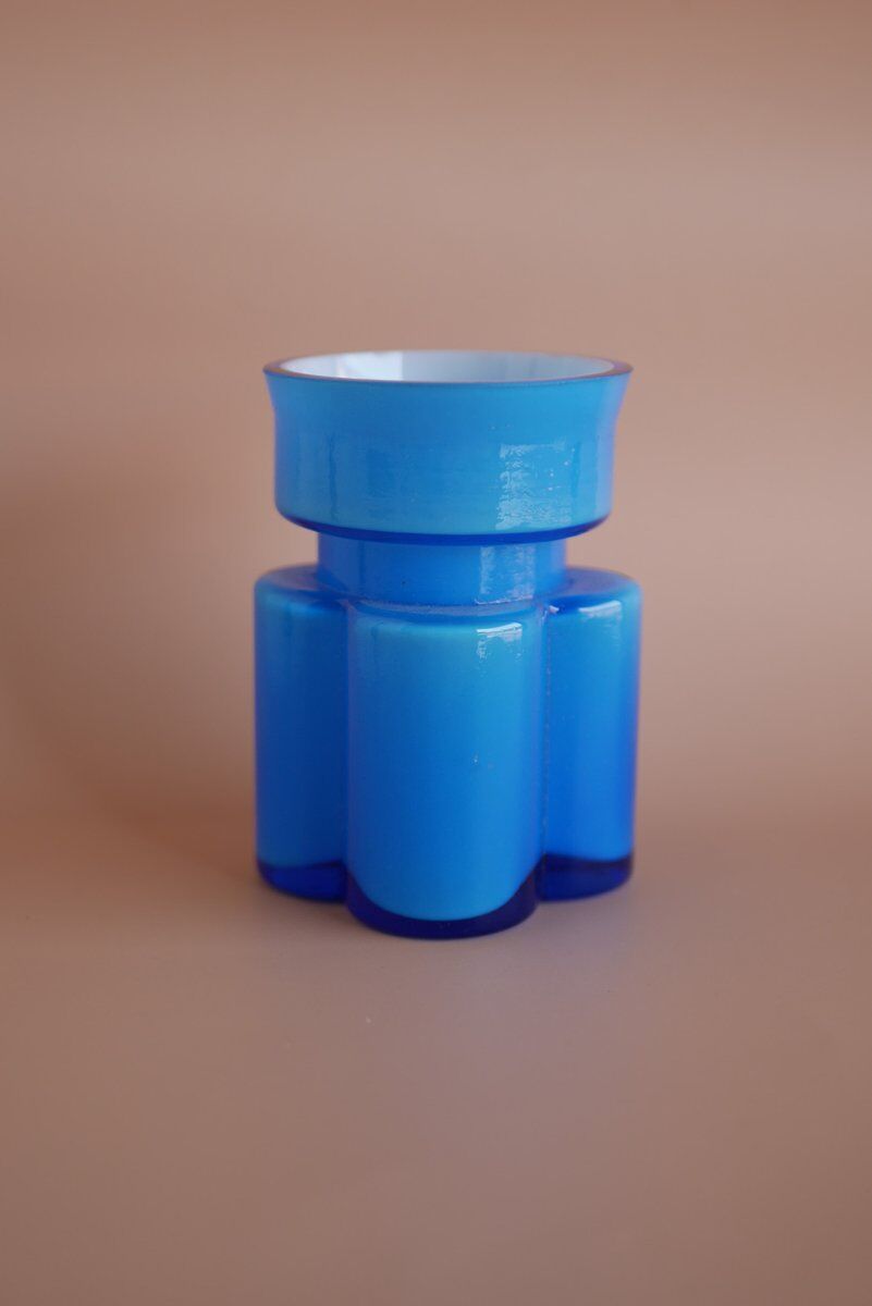 Mid-century modern Scandinavian art glass small vase by Po Ström for Alsterfors, Sweden