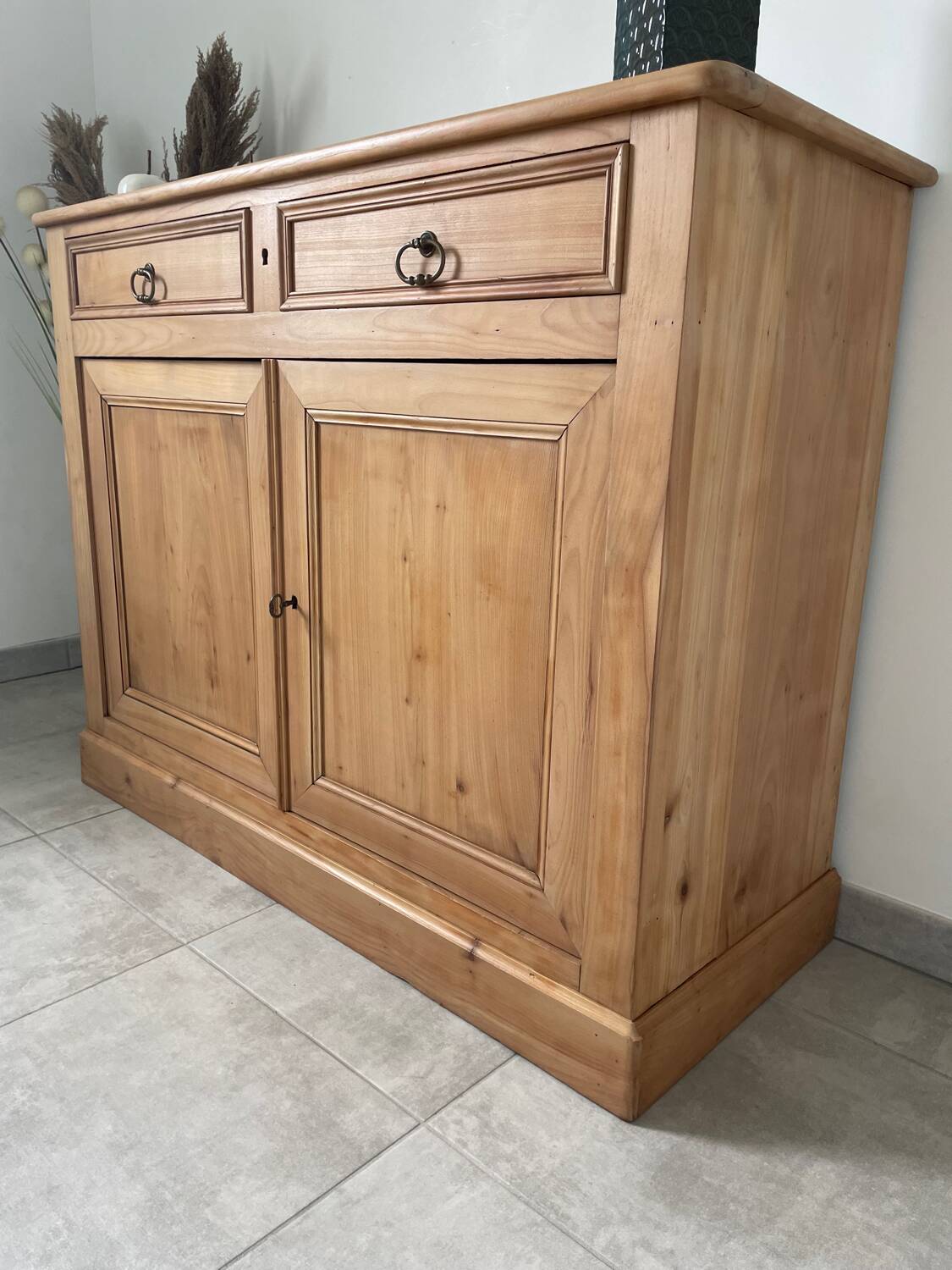 Old Parisian style buffet