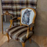 Armchair Louis XV head of wolf
