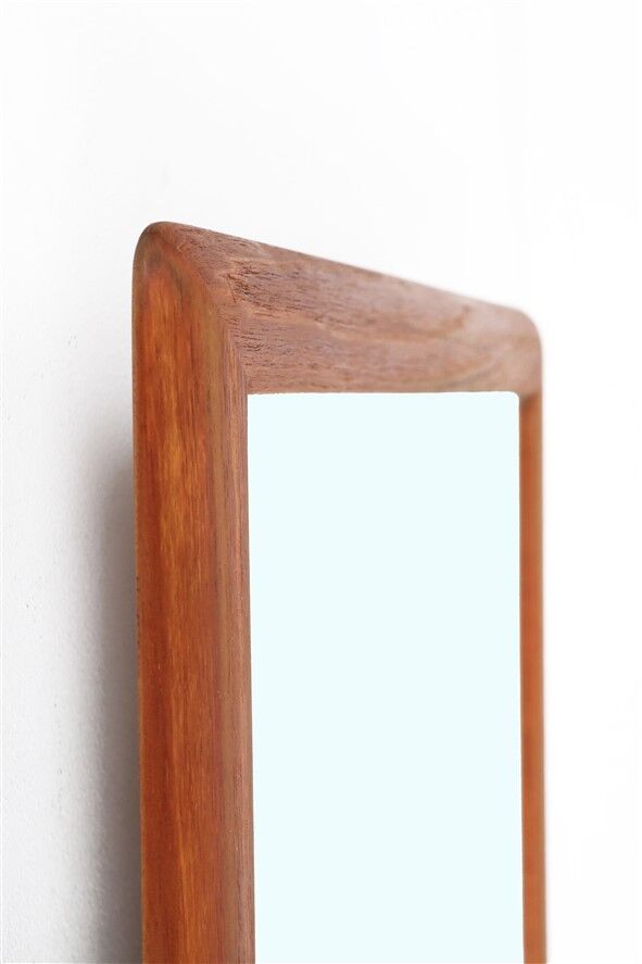 Filigree mid-century teak mirror by Aarhus Glasimport og Glassliberi A/S / Danish modern design / 1960s / 1970s