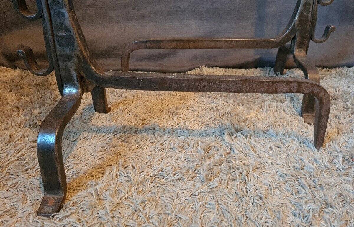 Paire de landiers, chenets à godets XIXème