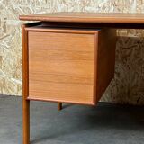 Teak writing desk by GV Gaasvig for GV Møbler 60/70