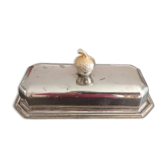 Butter pattern acorn in silver metal