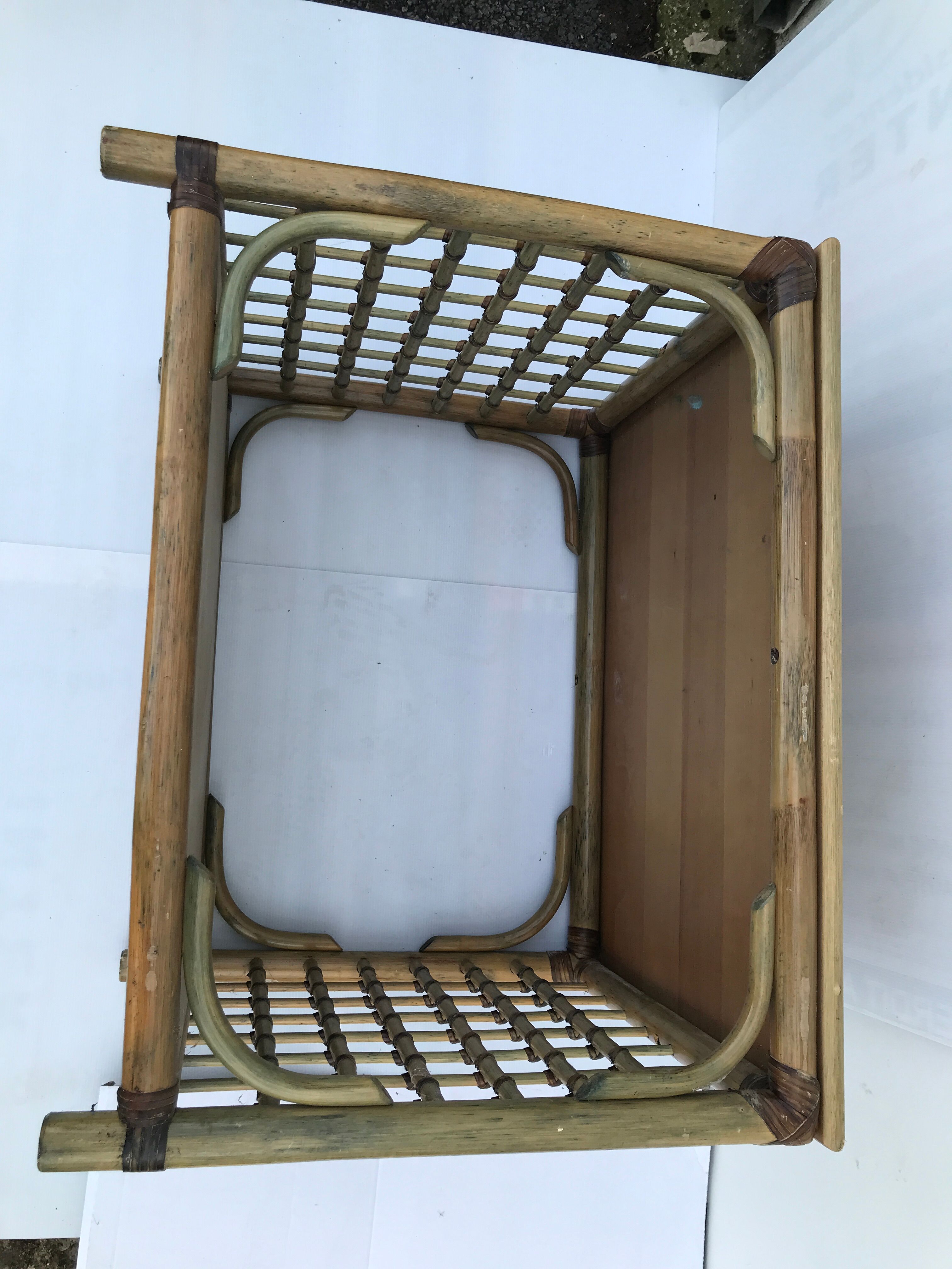 Wicker rattan coffee table 60s-70s