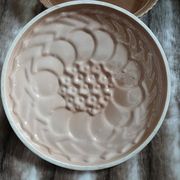 Antique pie dish in slipware