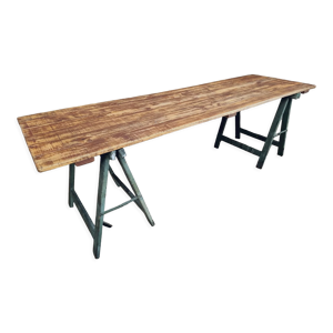 Ancienne table à tréteaux