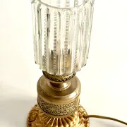 Lampe en bronze et cristal taillé de style victorien