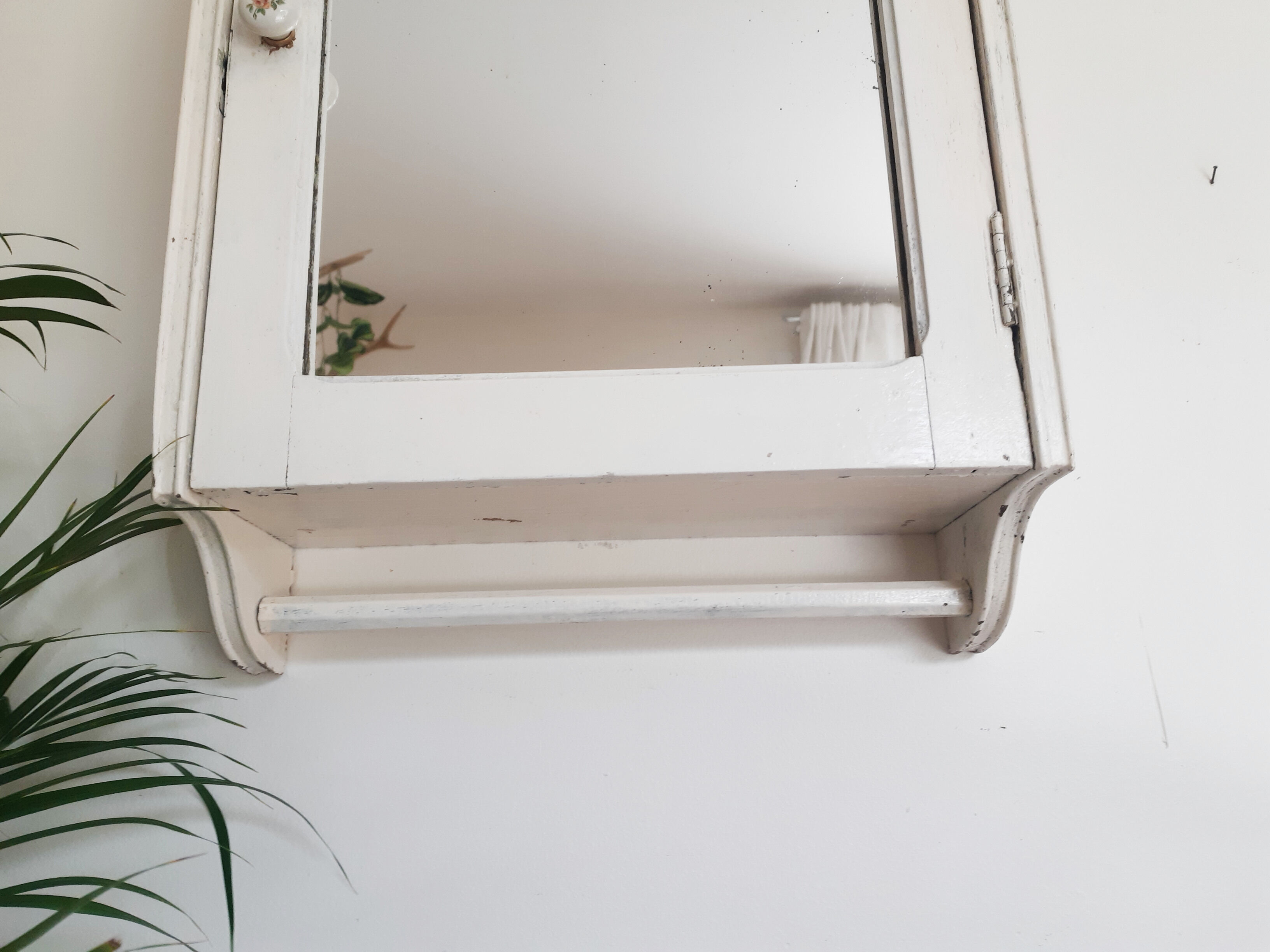 Toilet or medicine cabinet, with towel rail, with mirror