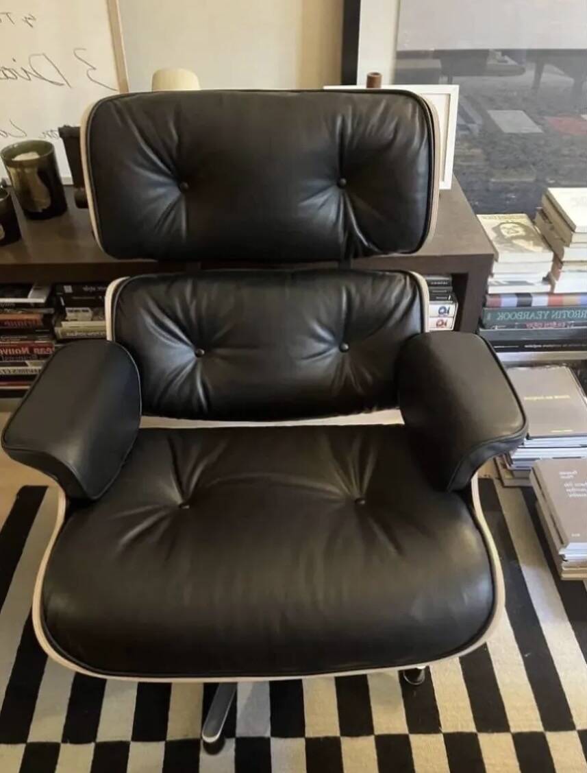 Fauteuil et ottoman Charles et ray eames