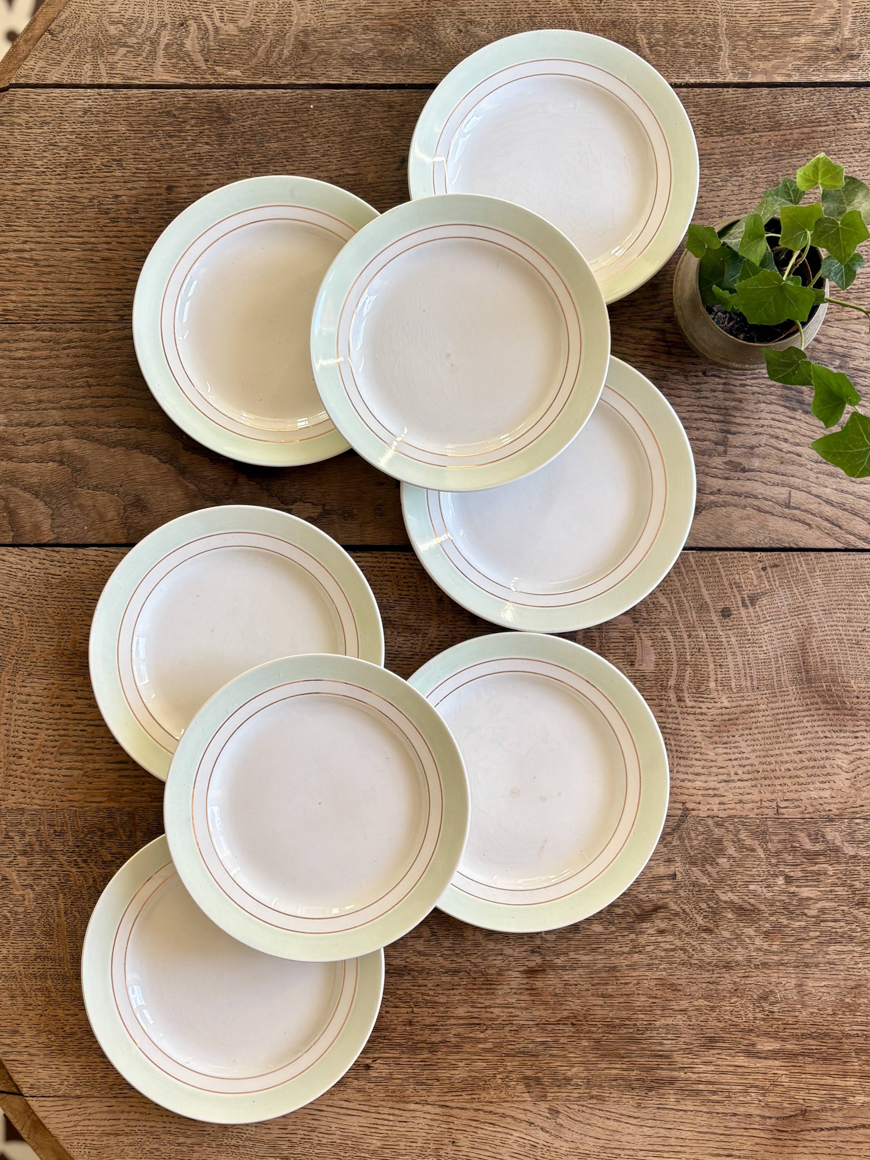 Set of 8 vintage mint and gold dessert plates Saint Amand