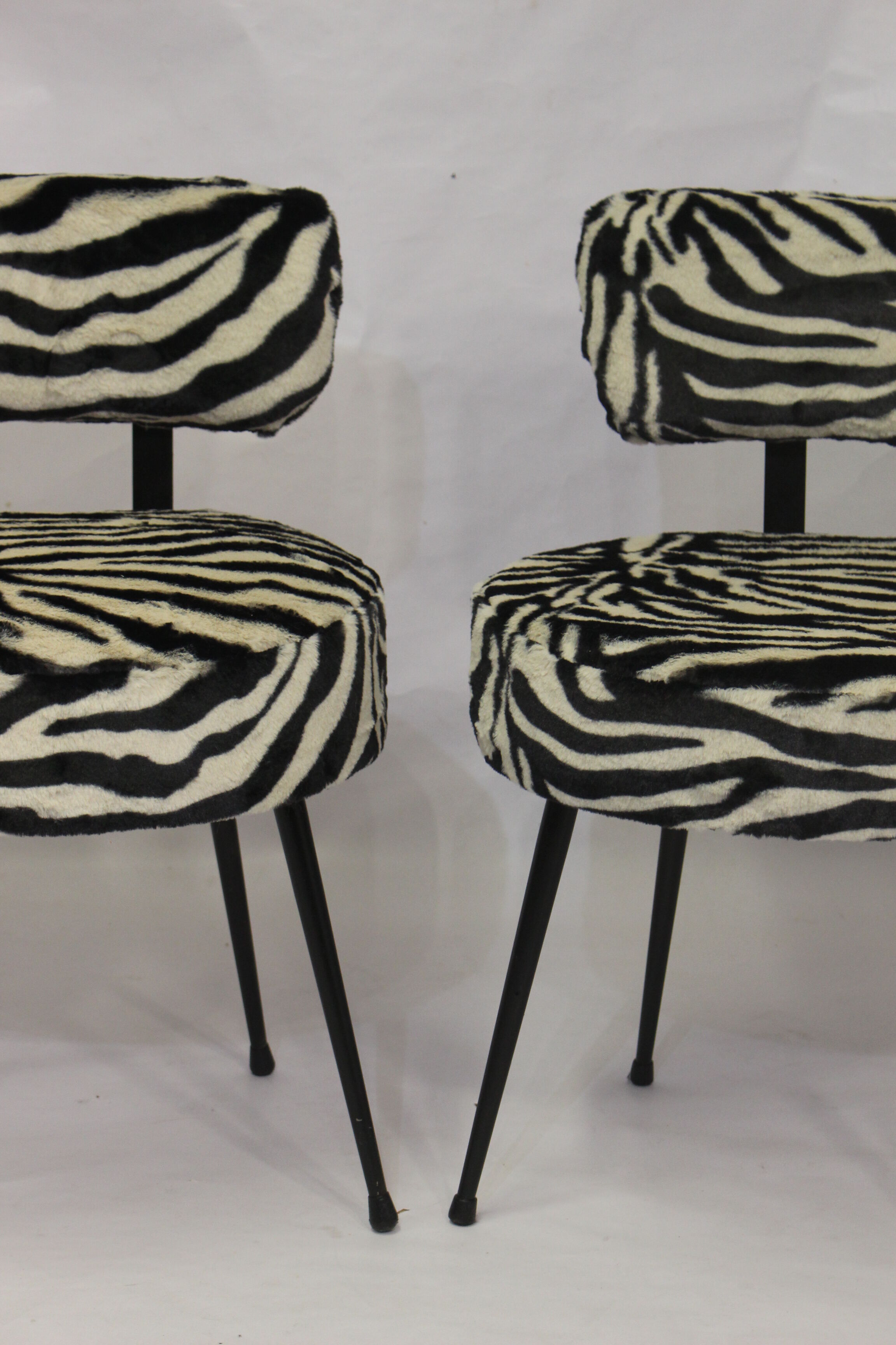 Pair of chairs pelfran zebra fur fabric