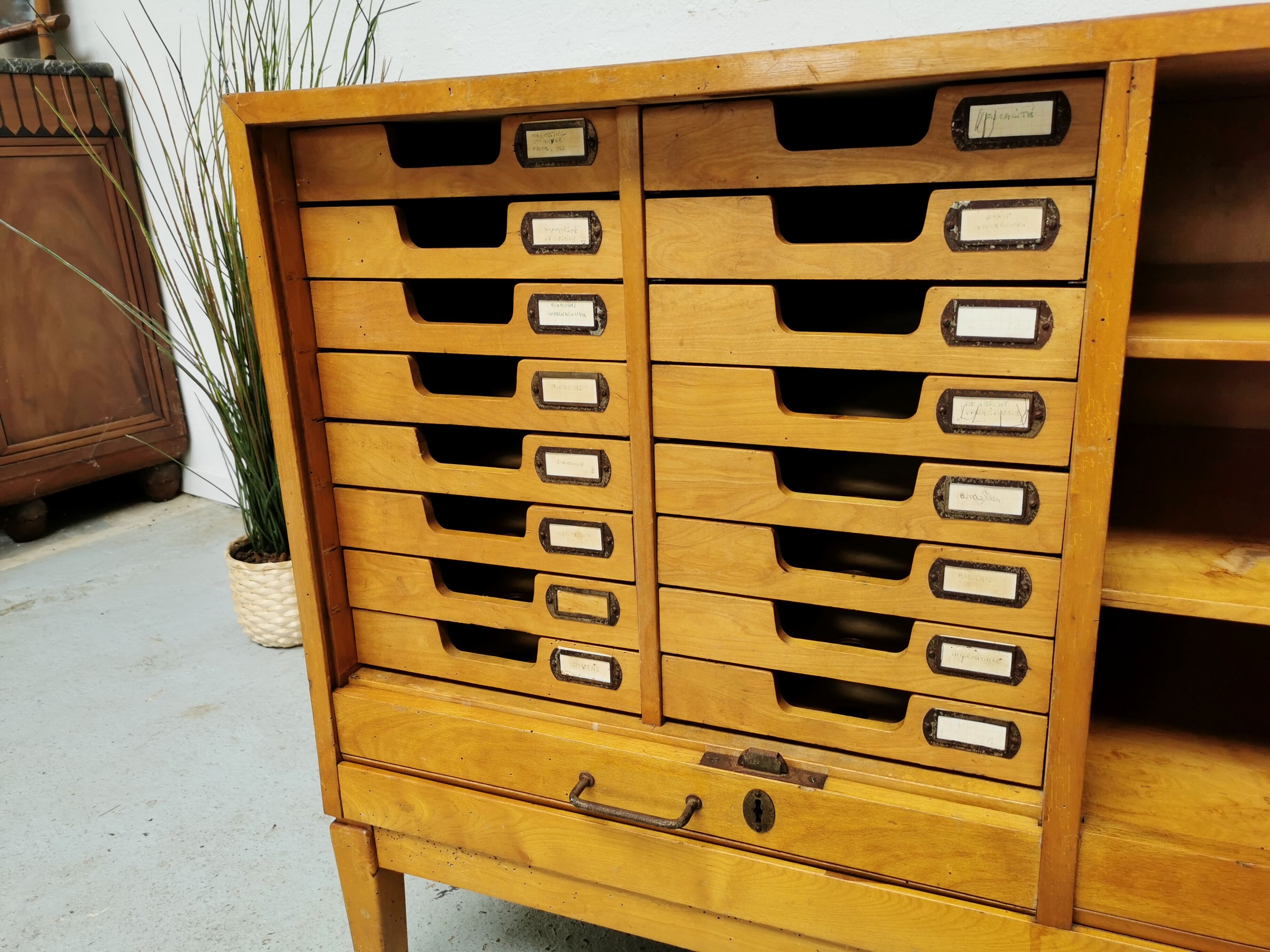 Scandinavian curtain binder NK 1948