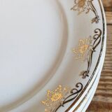 Huit assiettes à dessert Villeroy & Boch décor or
