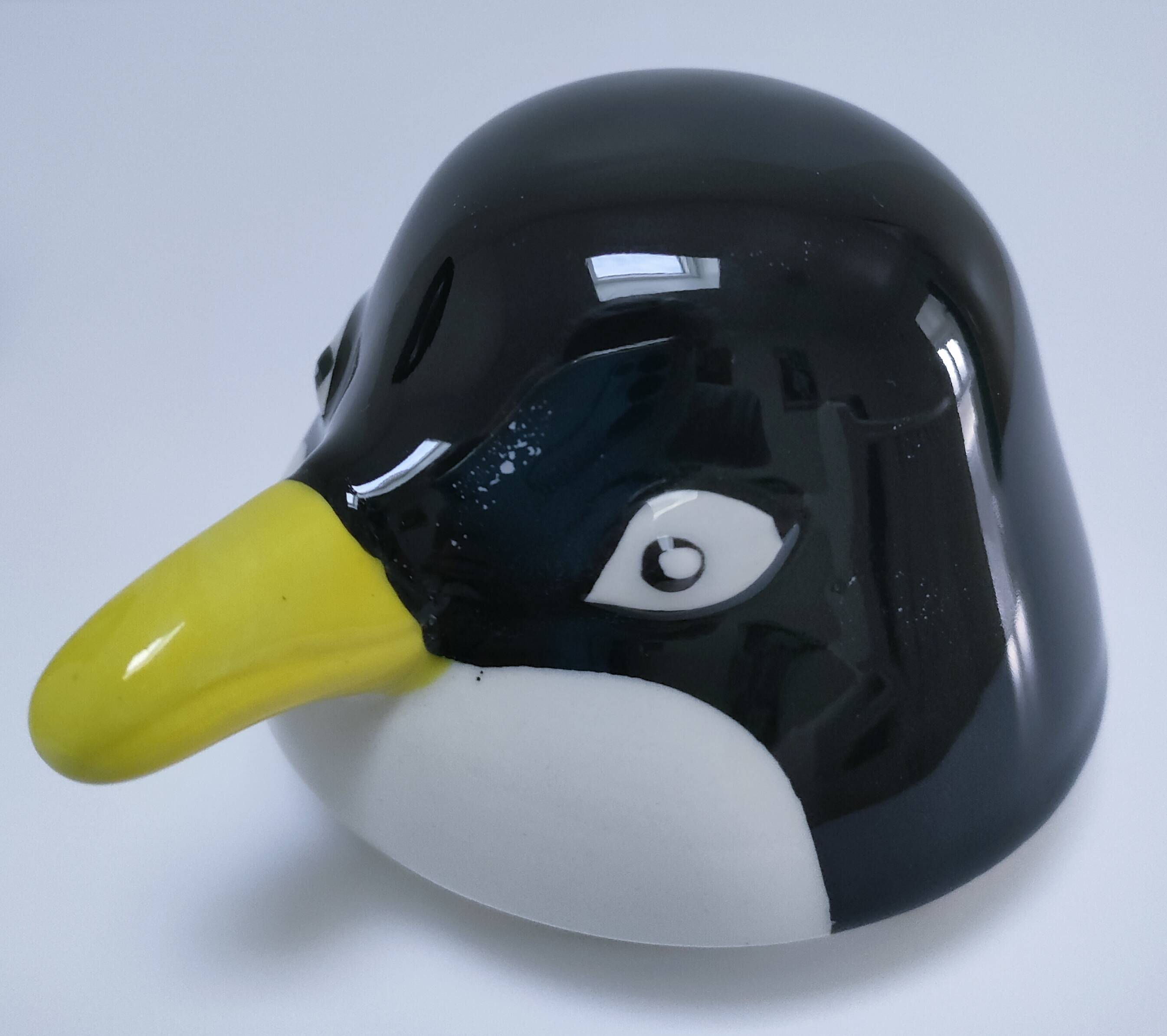 penguin teapot earthenware stamped 70s