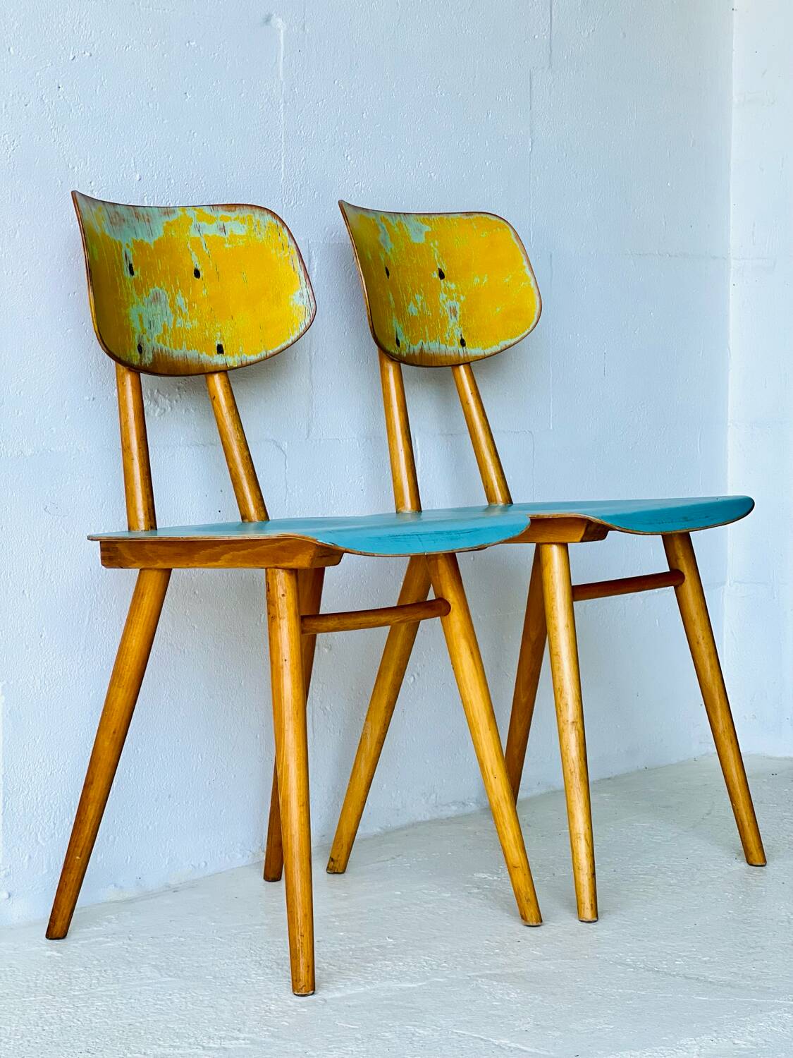 Chaises Vintage par TON, 1960'