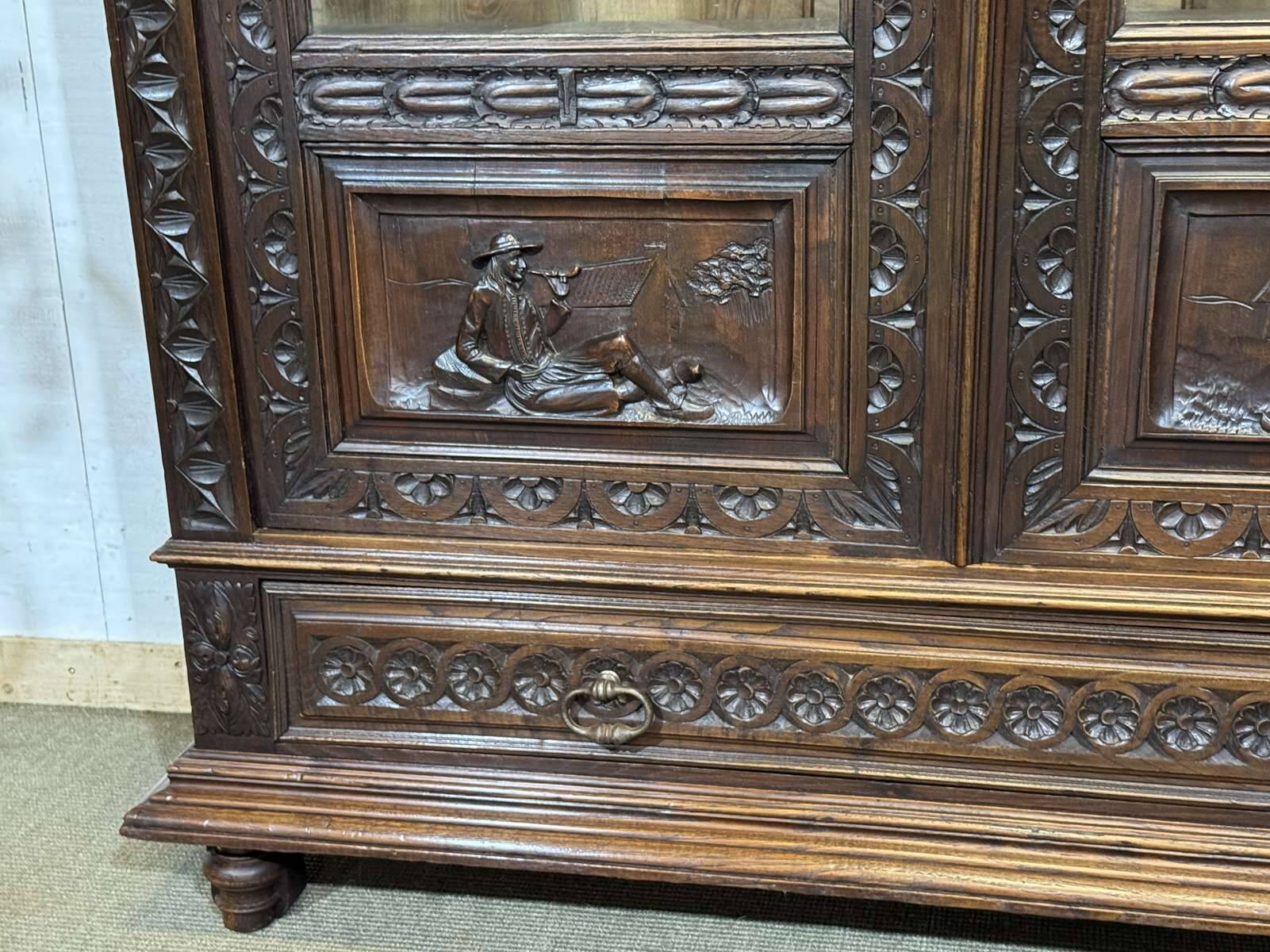 Breton library from the early 20th century in chestnut wood