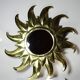 Large handcrafted sun mirror in wood and gilded stucco with gold leaf from the 1970s-80s.