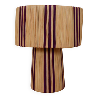 Table lamp in natural raffia with purple stripes