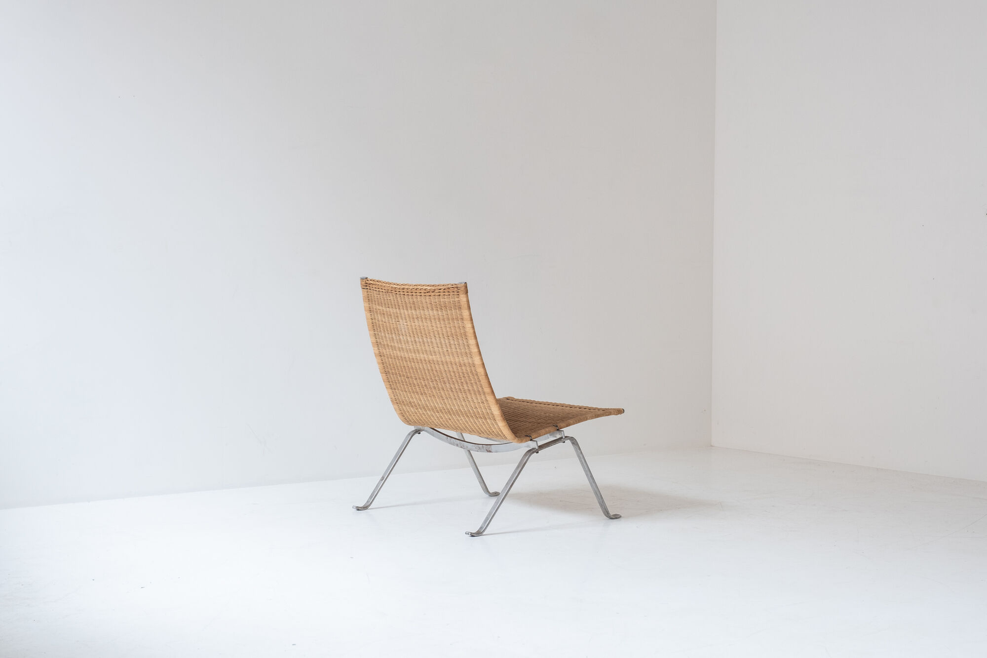 Early edition PK22 by Poul Kjaerholm for E. Kold Christensen, Denmark 1956.