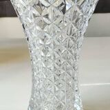 Large Tulipier Vase in cut Bohemian crystal. Star/diamond patterns. High 26 cm