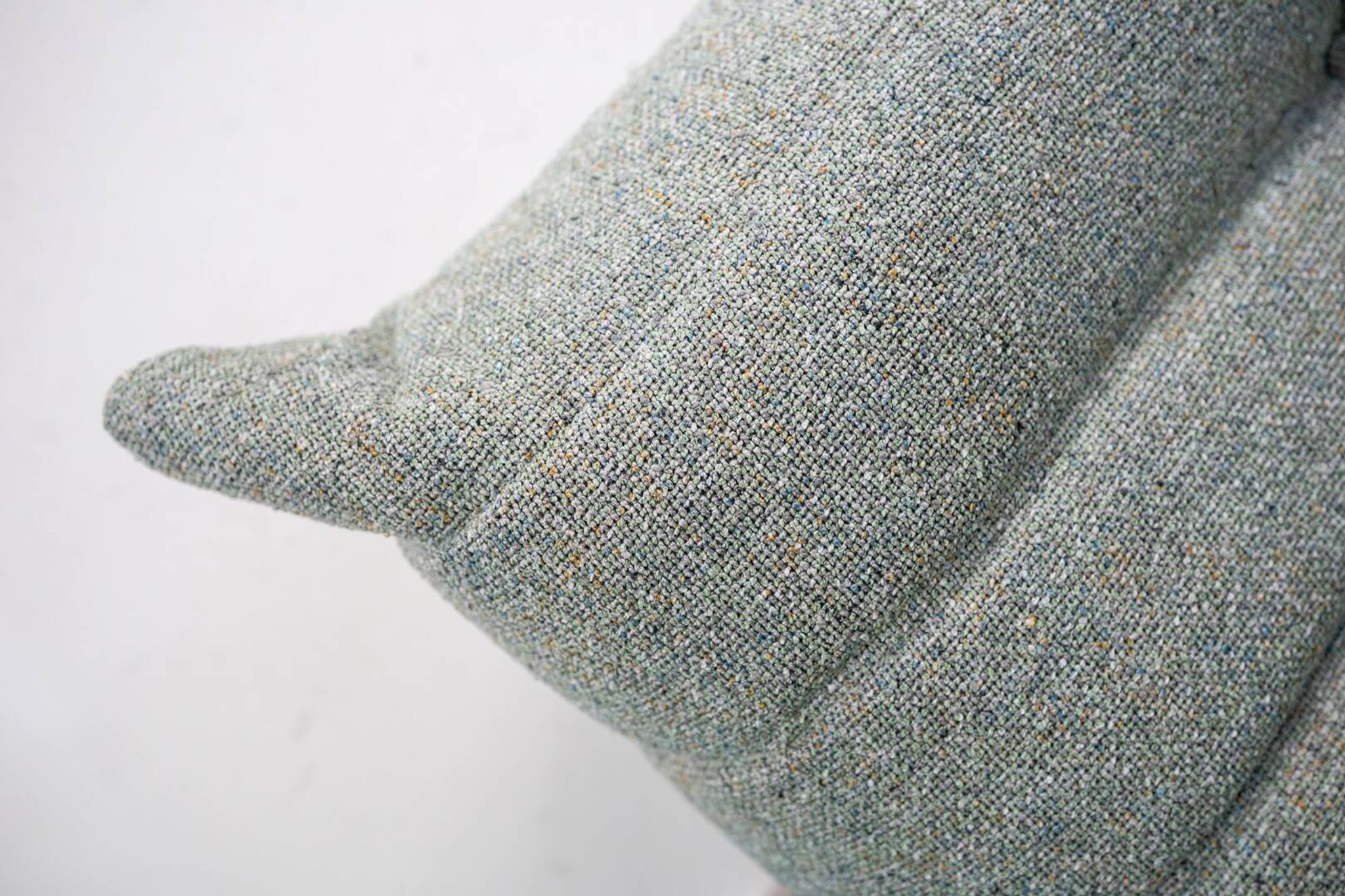 Togo set of armchair and pouf in melange tweed