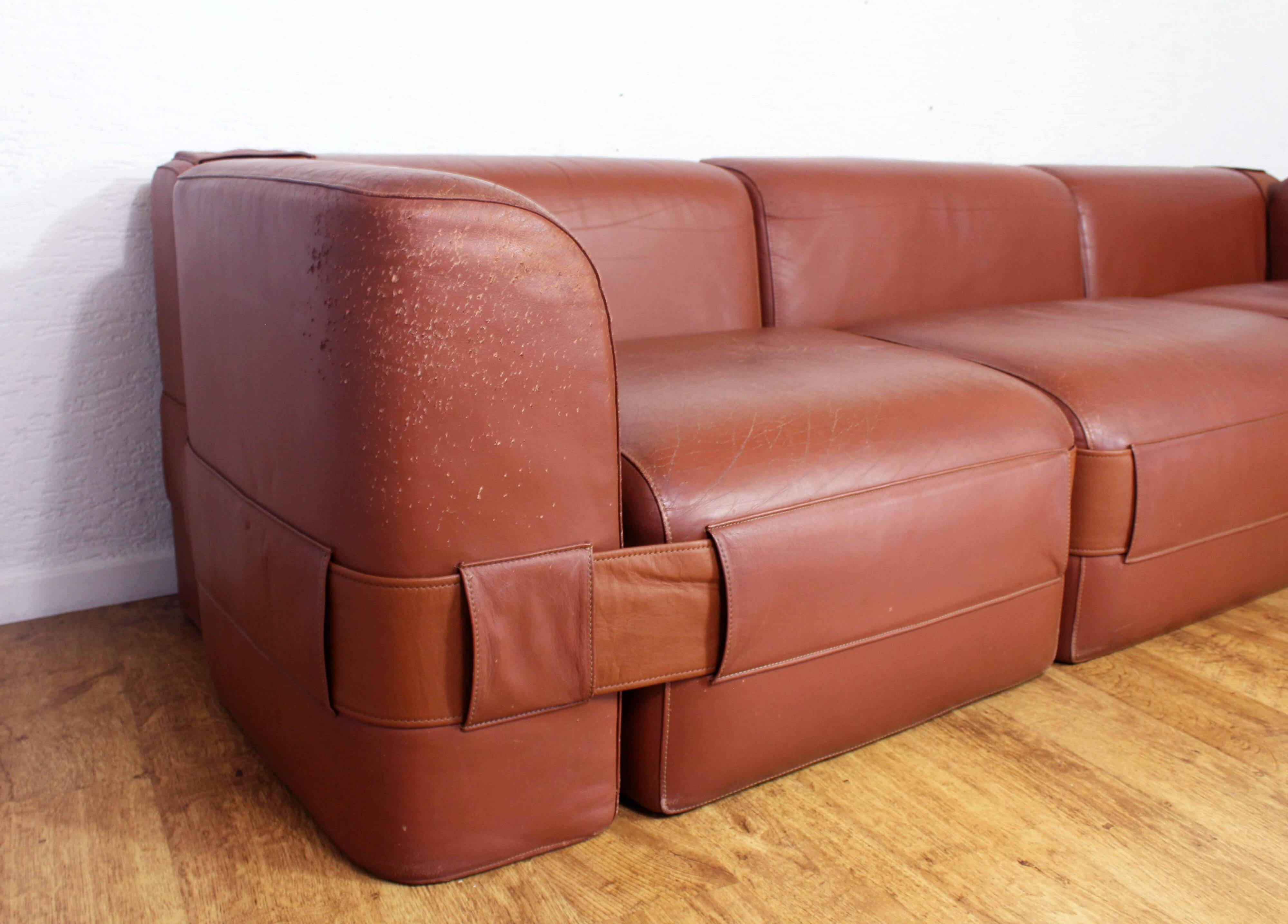 Mario Bellini sofa for Cassina, model 932.