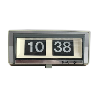 Year 70 desk clock
