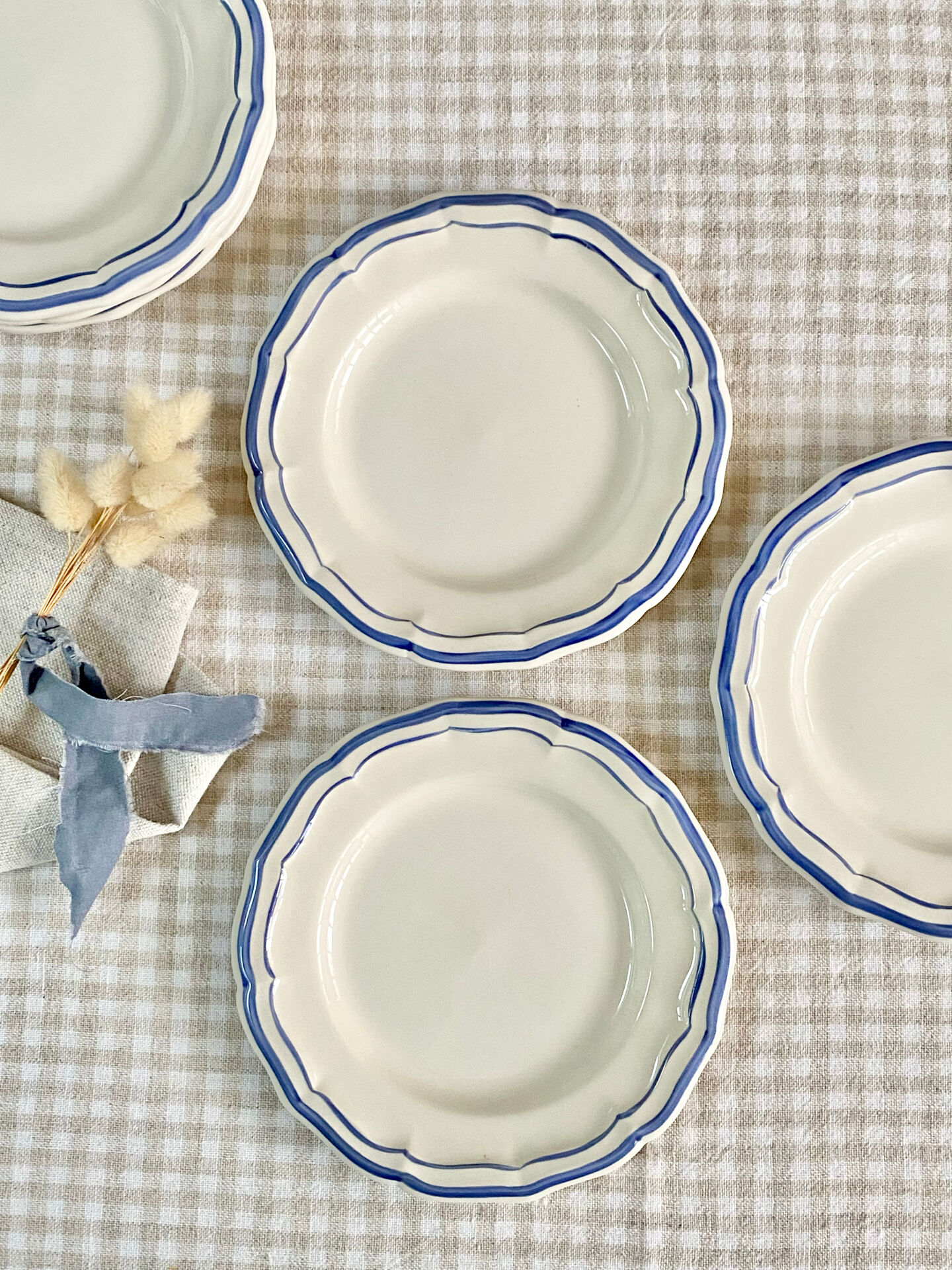 Gien plates