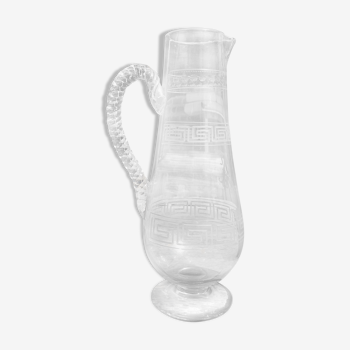 Twisted glass pitcher with handle