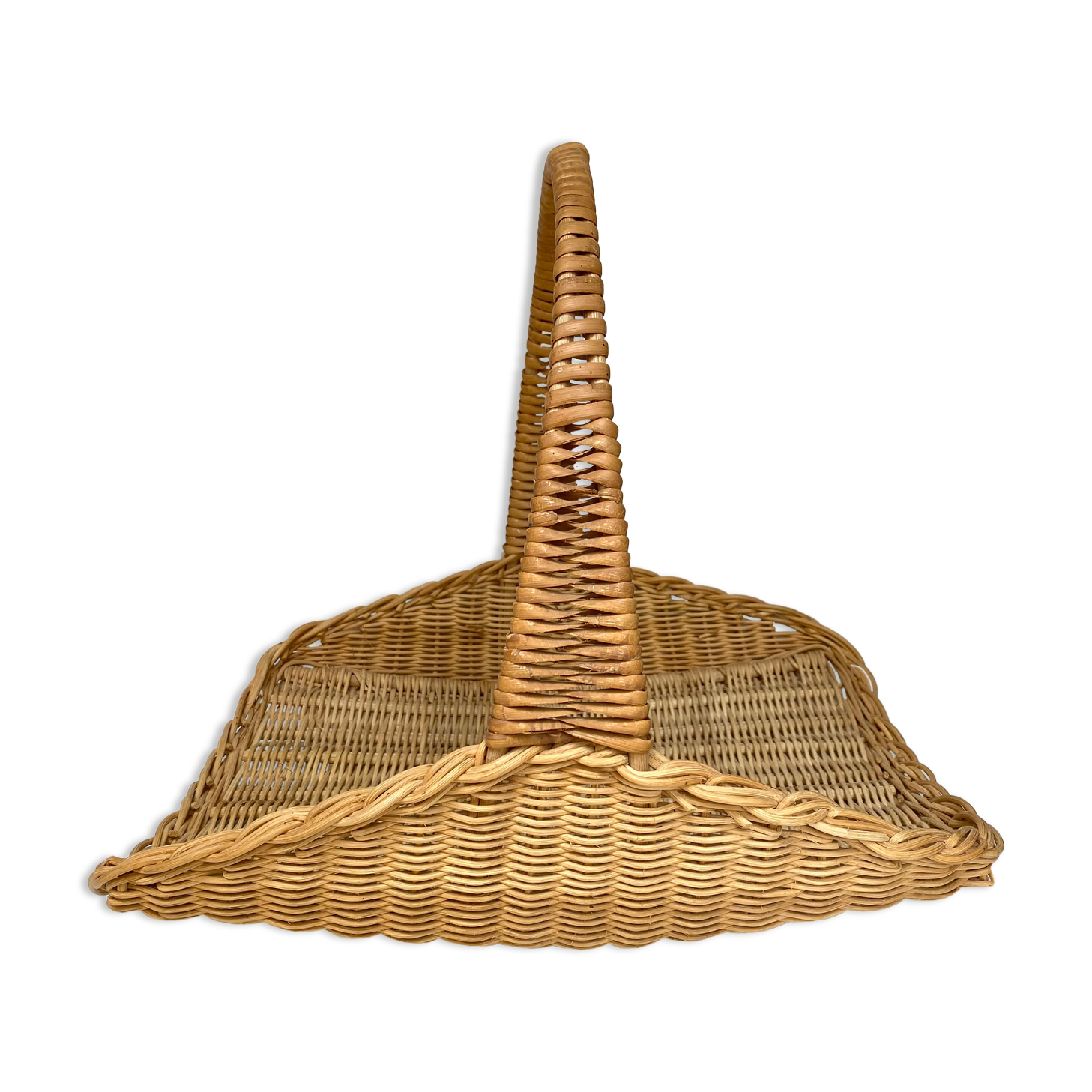 Woven rattan basket