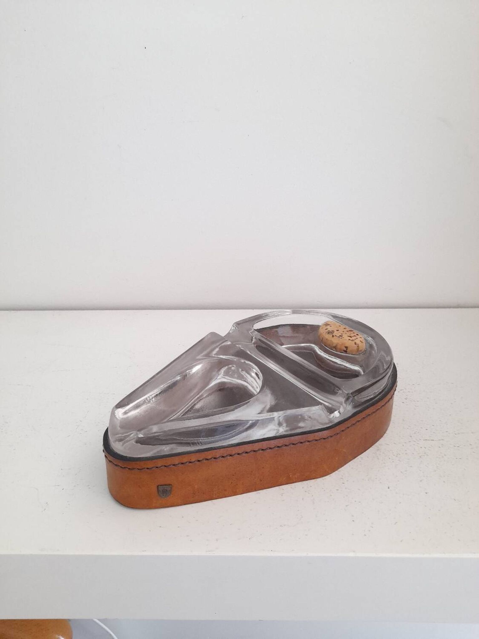 Cendrier cuir