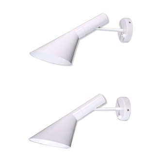 Applique murale "Aj" par Arne Jacobsen