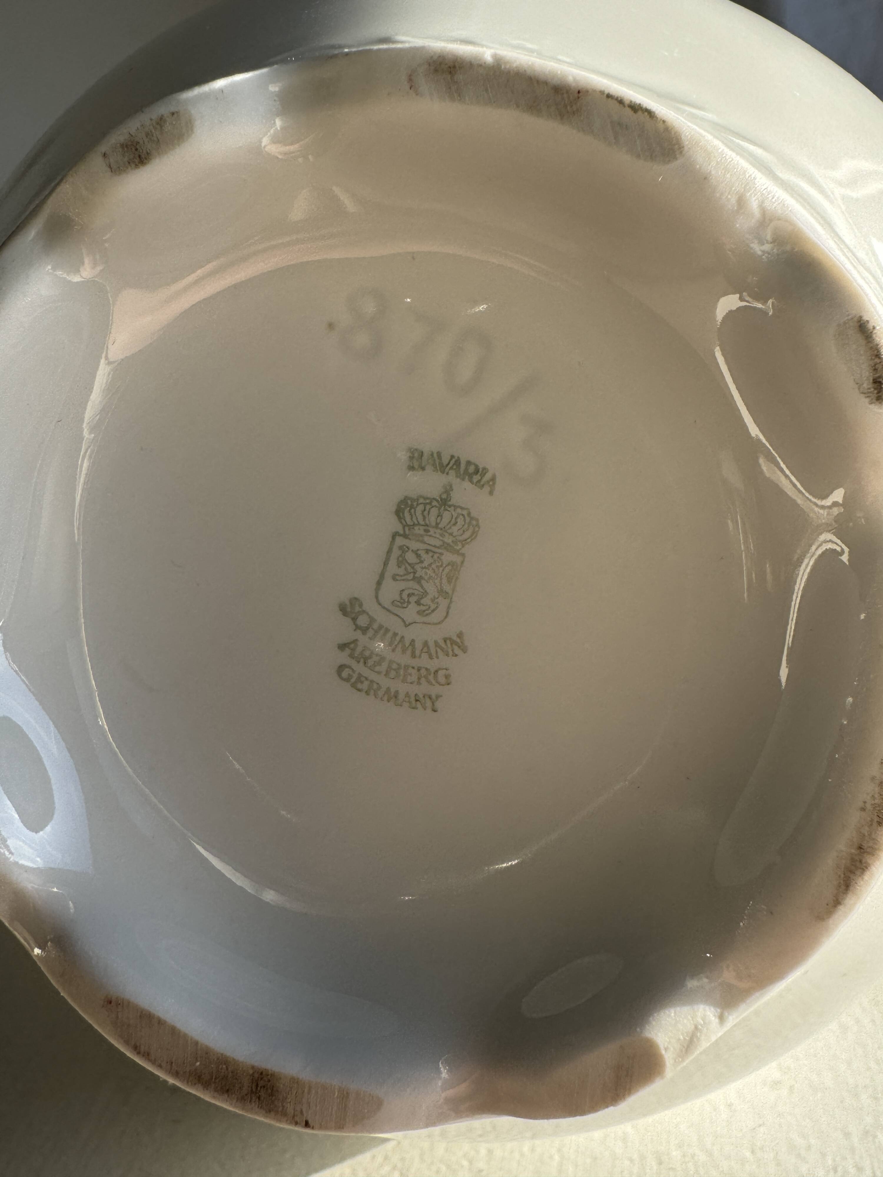 White Bavarian porcelain teapot H27